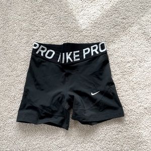 Women’s medium Nike compression shorts